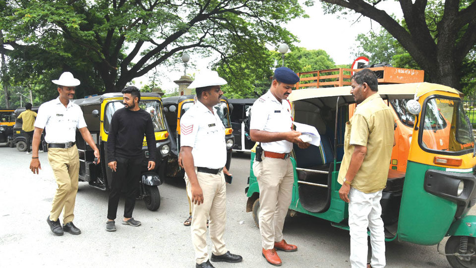Traffic Cops rein in erring auto drivers