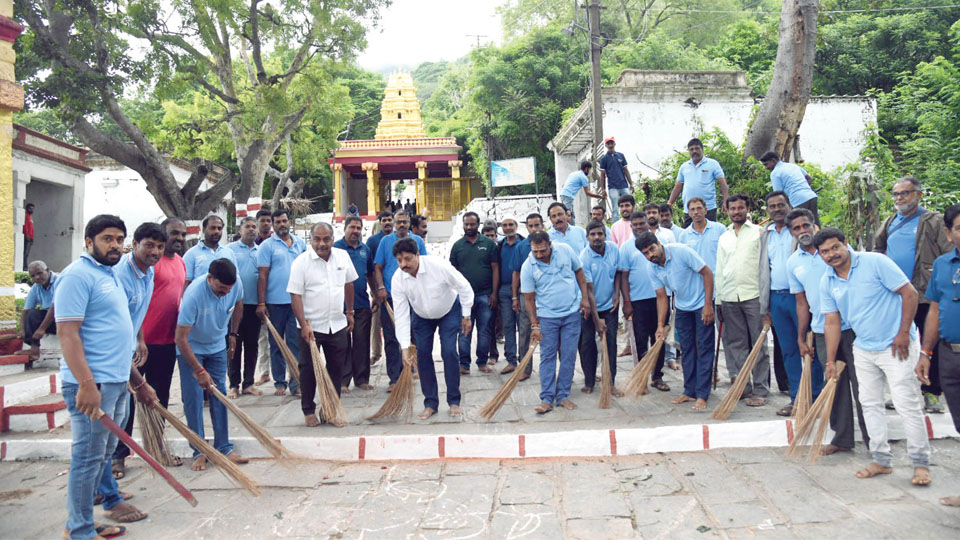 Chamundi Hill steps cleanliness drive held