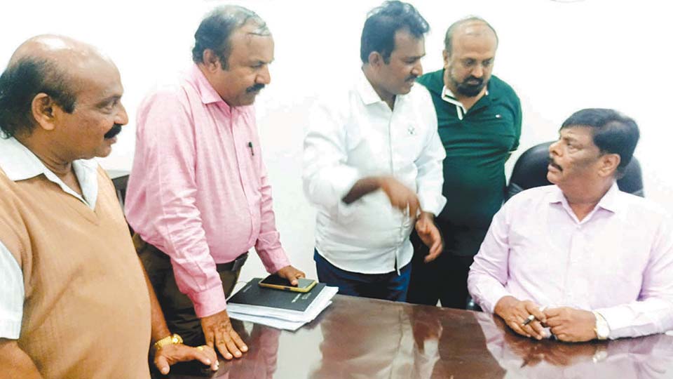 Hectic preparations on for unveiling D. Devaraj Urs statue