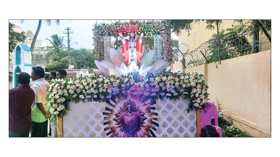 Sacred Heart Church Feast concludes with procession