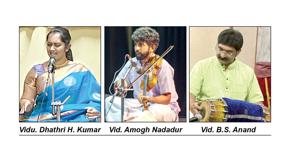 Karnatak Vocal Concert at Ganabharathi