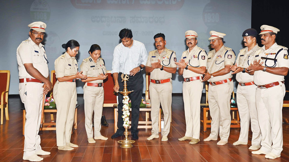 ‘Mane Manege Police’ launched in Mysuru city: Cops to go door-to-door to connect with citizens