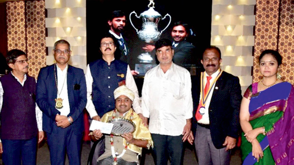 Indian blind cricketer Shekar Naik felicitated