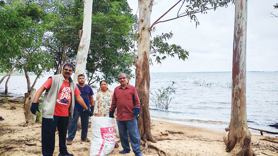 Civic groups take up clean-up drive