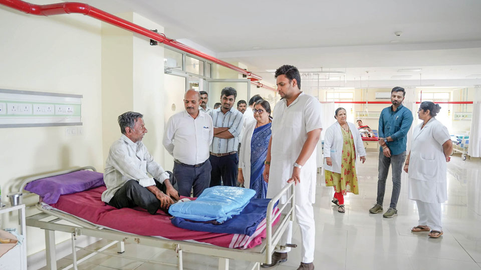 Provide quality treatment, MP Wadiyar tells docs at ESI Hospital