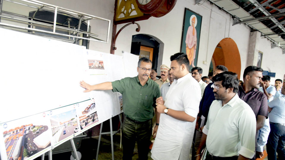 Coach guidance display, four lifts for Ashokapuram Station