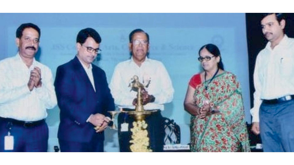 ‘Teachers must respect & love their profession’