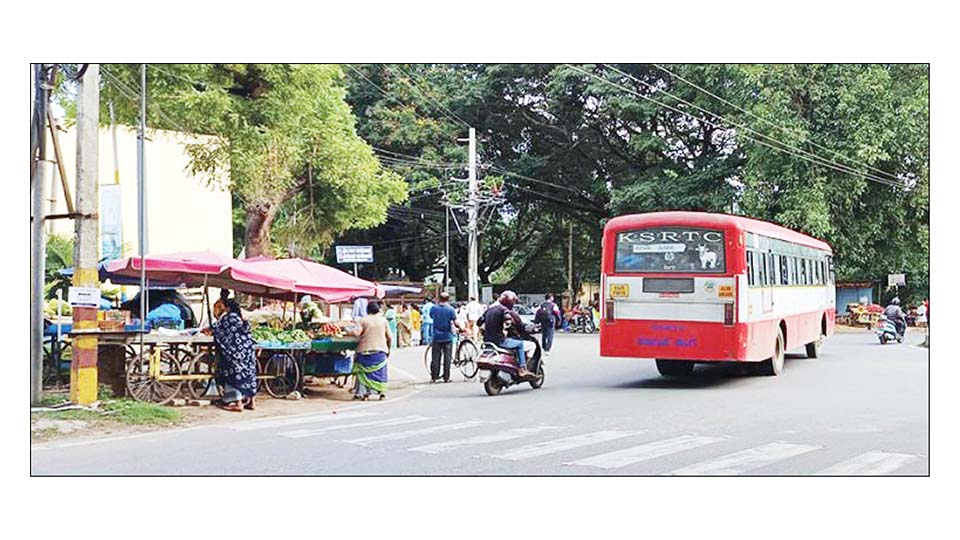 Footpath encroachments: MGP urges DC to resolve legal issues, prioritise public safety