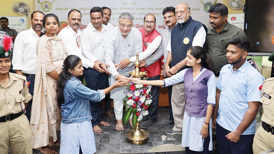 Join hands for an addiction-free society, urges MLA Tanveer Sait