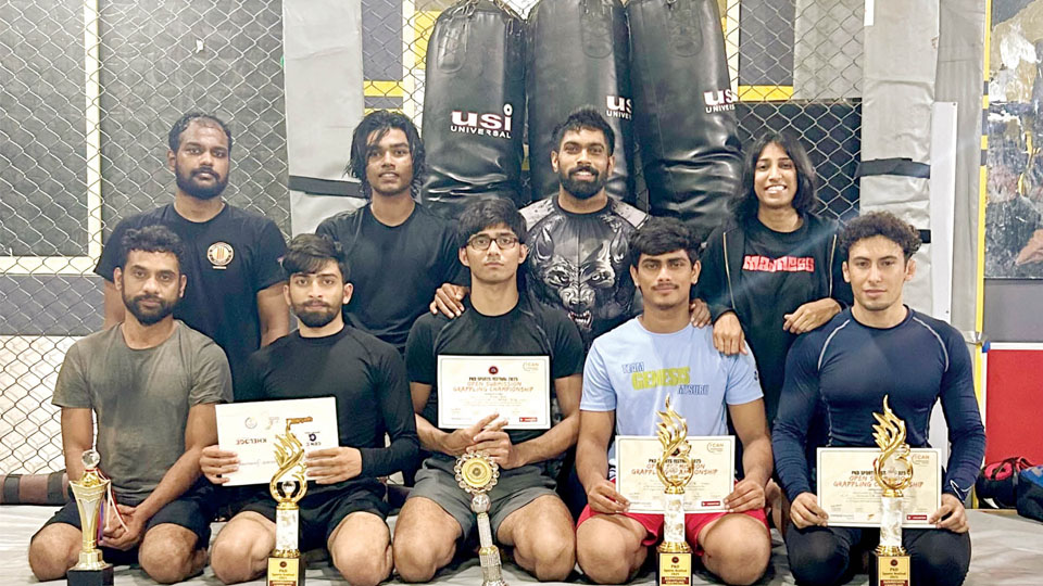 Medal winners in grappling