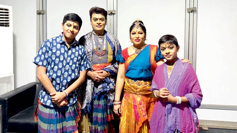 Bhushans’ family to perform at Kochi