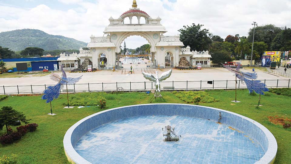 90-day Dasara Expo opens with lights, music, fountains