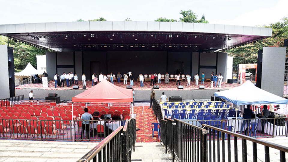 Week-long Dasara Yuva Sambhrama (Sept. 10-18): College troupes to perform this evening