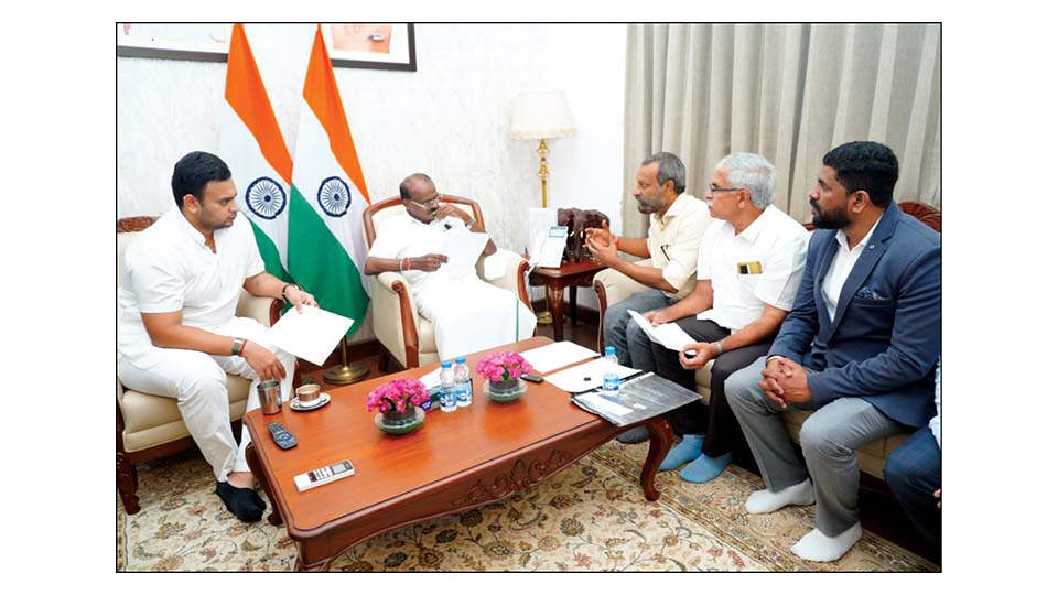 Indian Oil Dealers meet Union Ministers