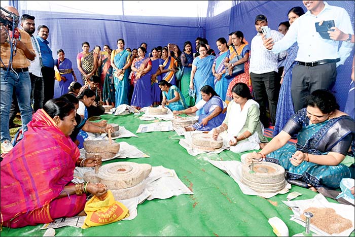Mahila Mattu Makkala Dasara