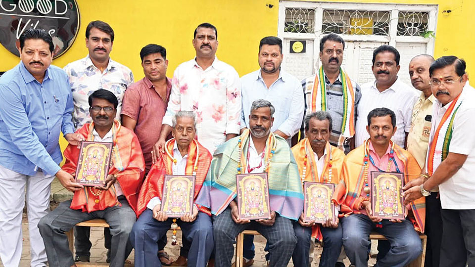 Senior newspaper distributors feted