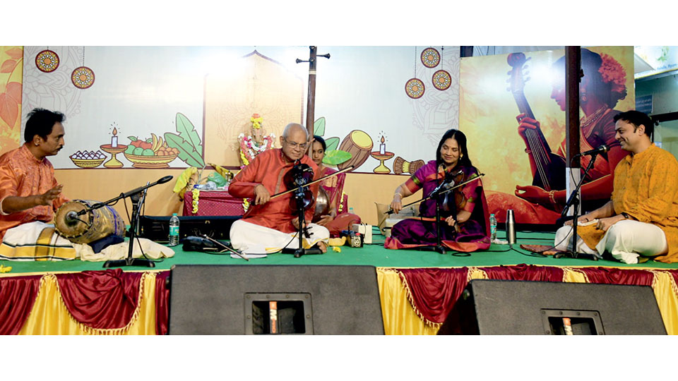 Violin duet at 8th Cross Ganesha Pandal