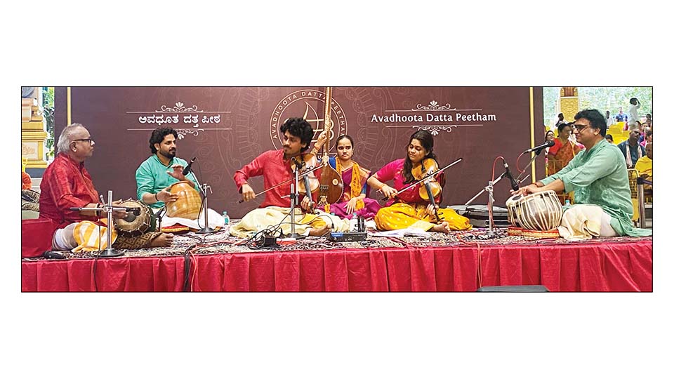 Violin Duet at Ganapathy Ashram