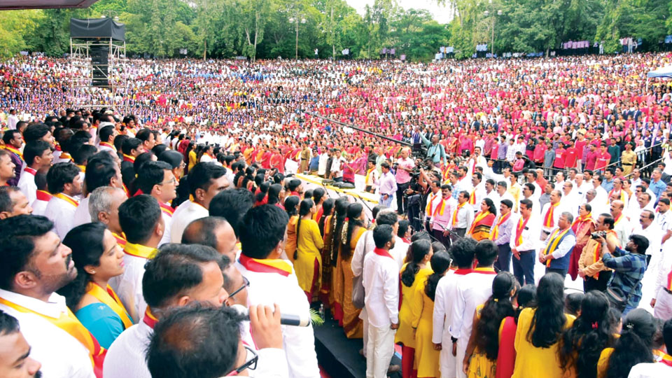 25,000 Voices… One Chorus