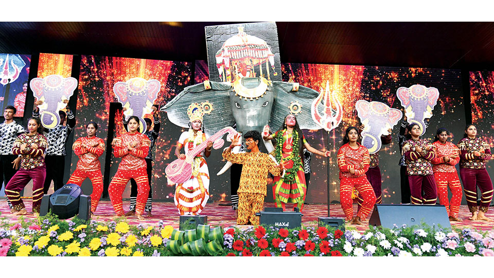 Curtain falls on Yuva Sambhrama