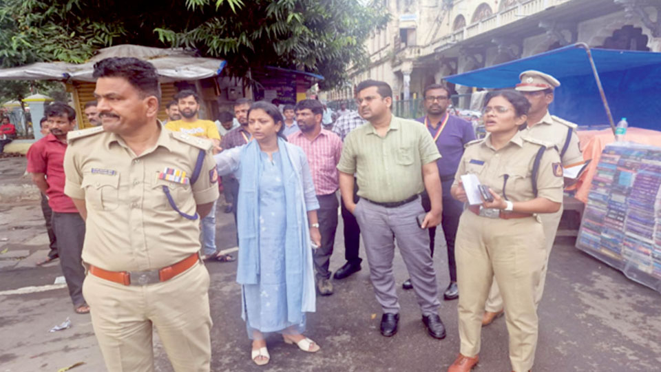 Building owners on Jumboo Savari route sensitised