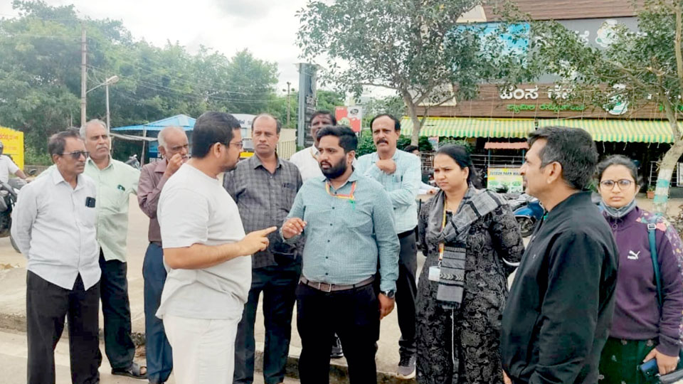 Finish cleaning works of Outer Ring Road soon: MCC Commissioner