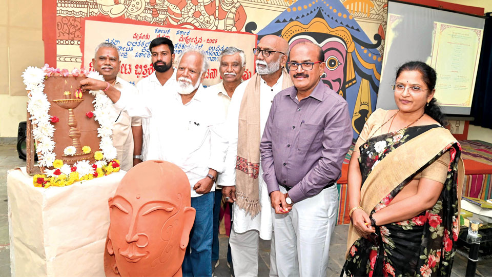 Dasara: Terracotta Sculpture Camp inaugurated at CAVA
