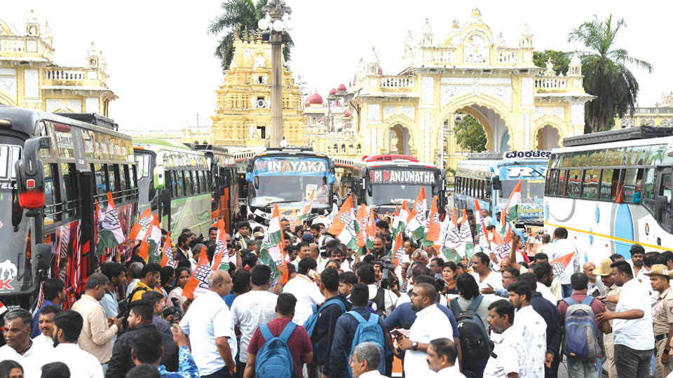 Congress takes out Dharmasthala Yatra