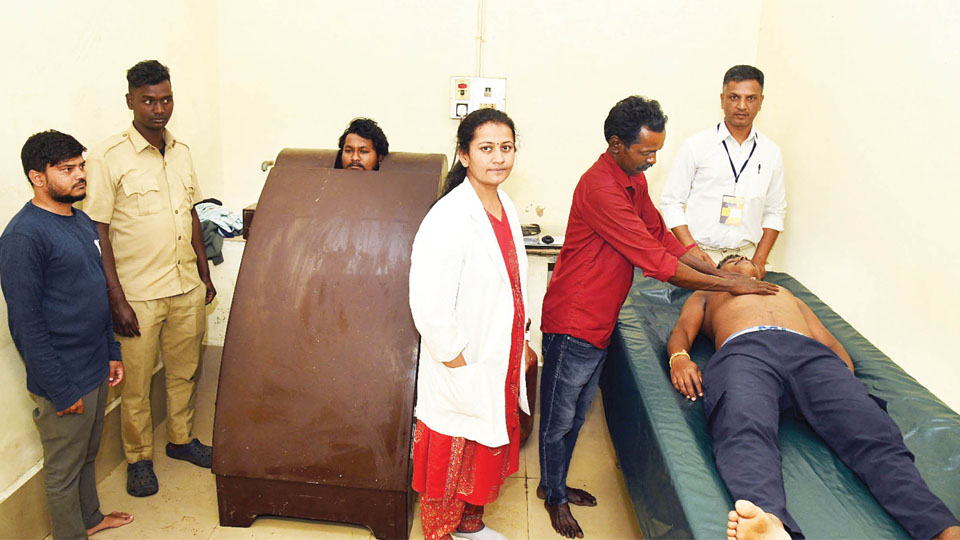 Mahouts, Kavadis get traditional healing touch