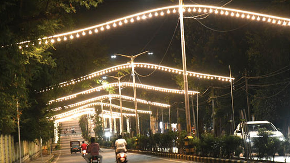 CESC urges safety amid dazzling Dasara lights