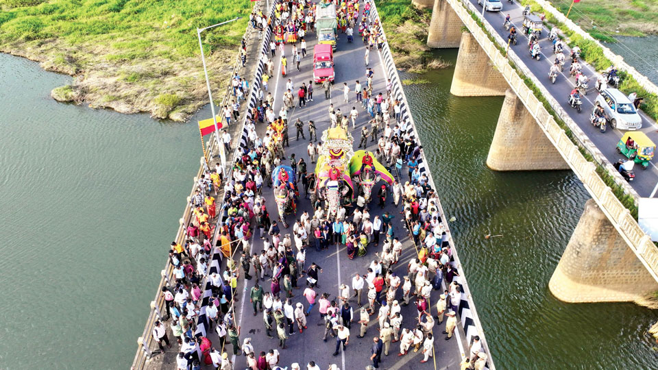 Grand Jumboo Savari marks Srirangapatna Dasara