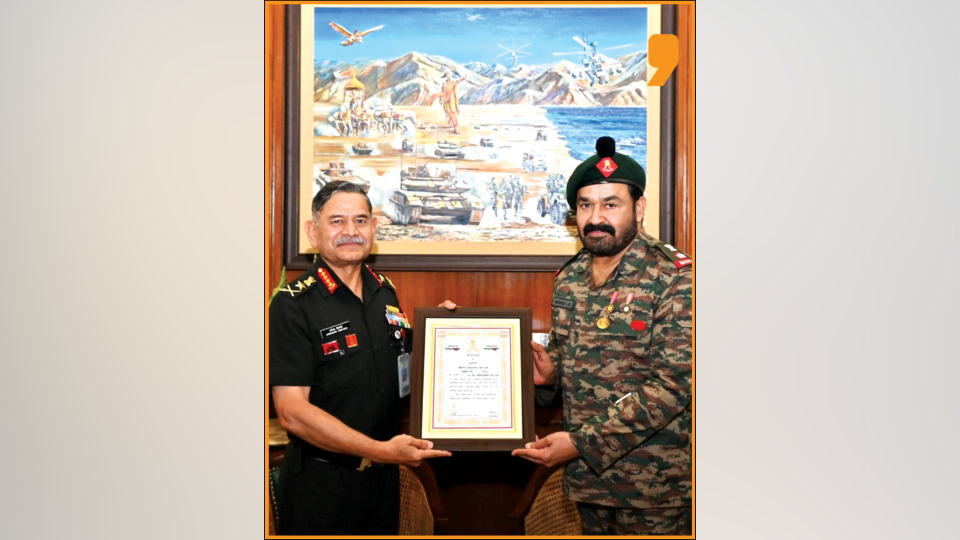 Actor Mohanlal receives commendation from Army Chief