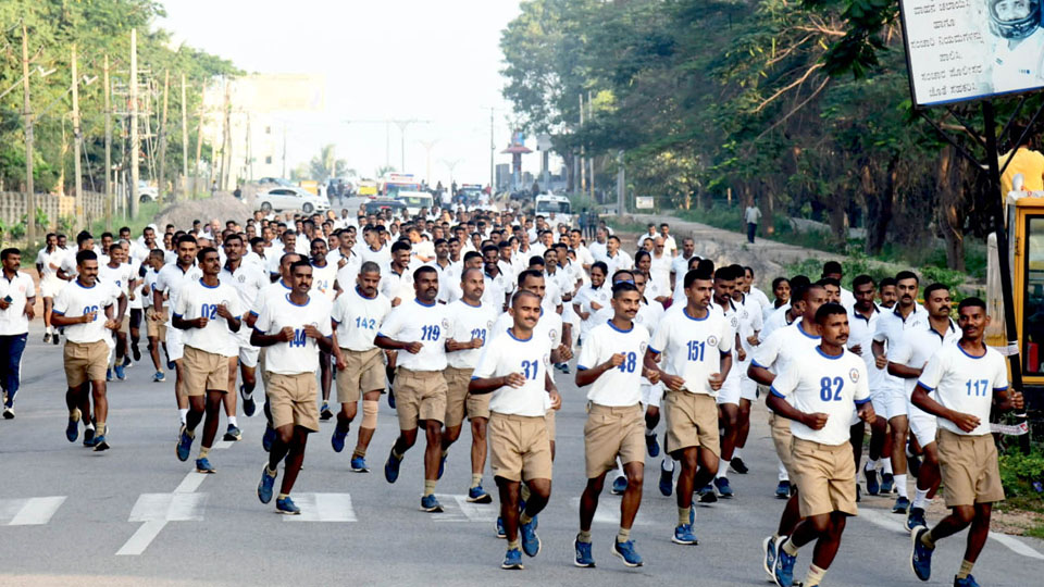 150th birth anniversary of Sardar Vallabhbhai Patel: Cops Run for Unity in city