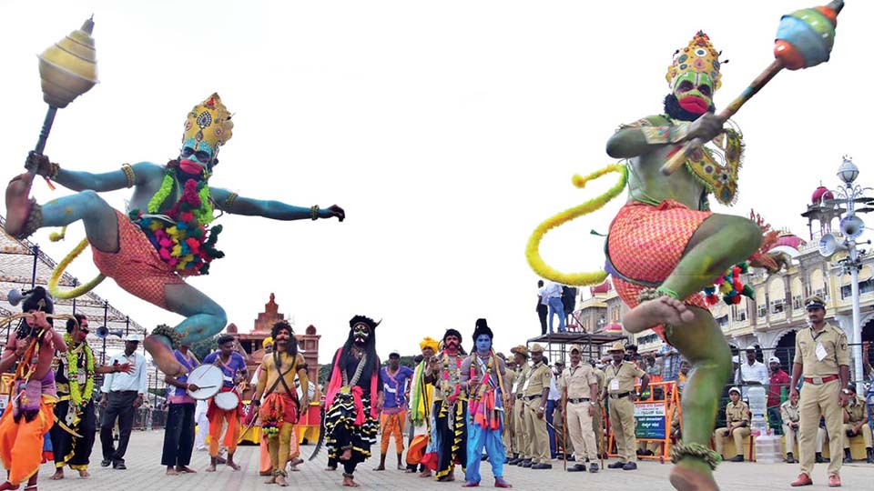Over 90 performing troupes add colour to Cultural Melange