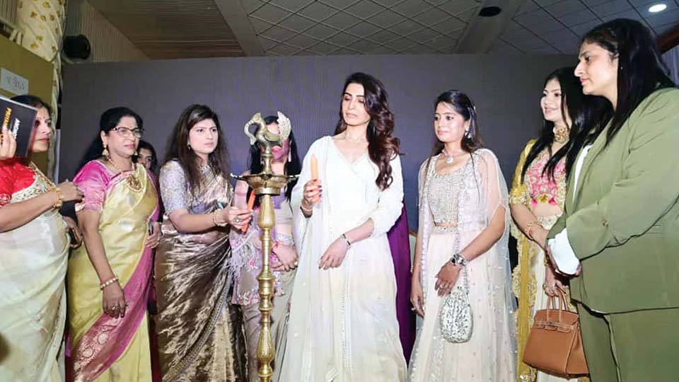 Samantha Ruth Prabhu inaugurates Jewels of India Expo