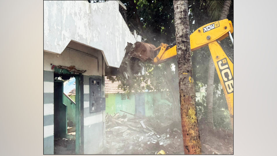 MDA reclaims land worth Rs. 30 cr. in Vijayanagar