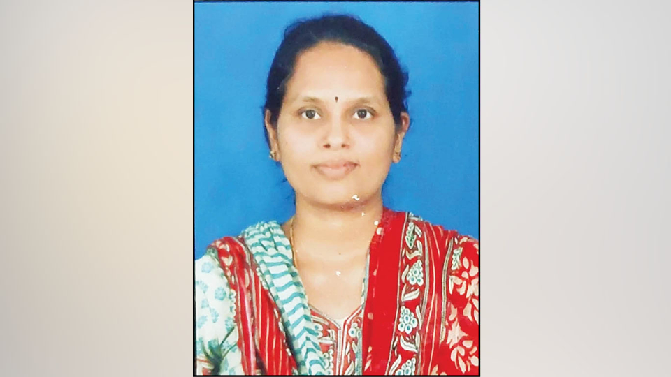 Gets Research Fellowship