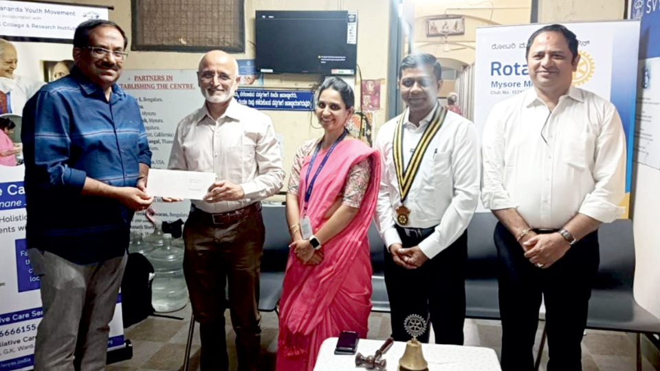 Rotary Mysore Midtown extends support to Palliative Care Centre
