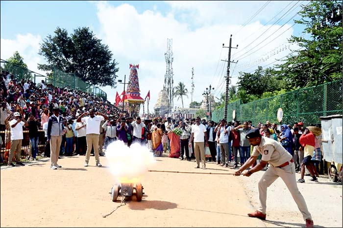 Rathotsava atop Chamundi Hill