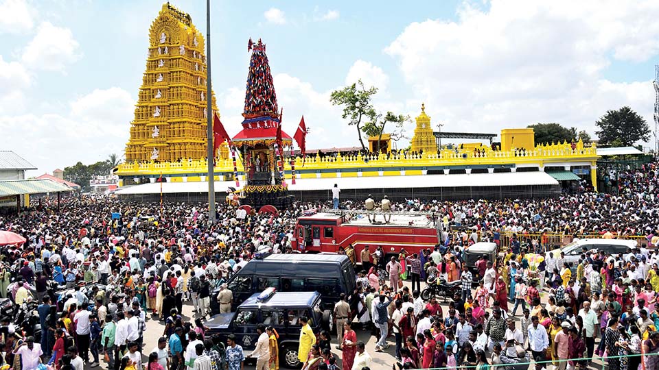 Rathotsava atop Chamundi Hill