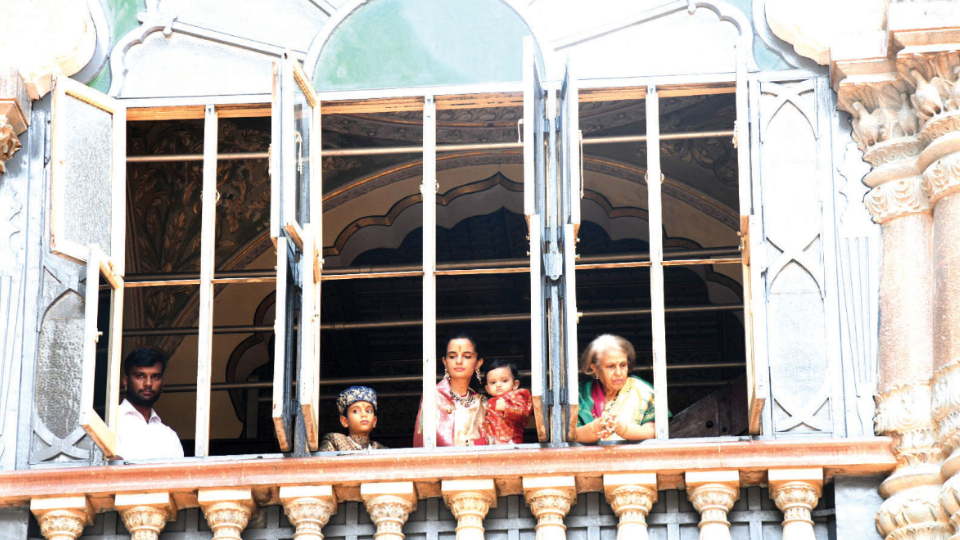 Royal Family watches Puja proceedings