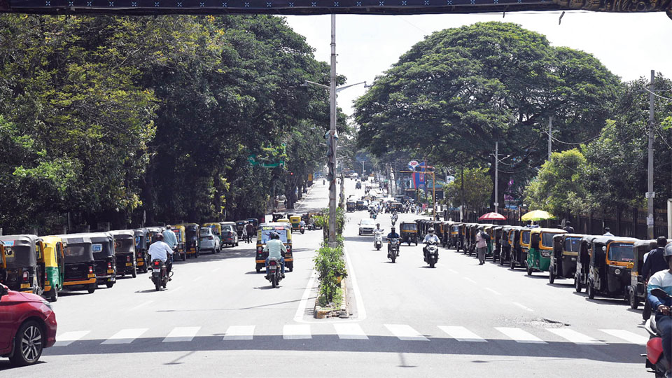 12 roads in city to be White Topped