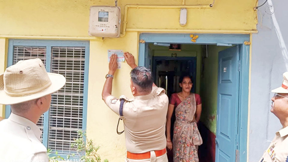 Beat Police go door-to-door in city to build confidence