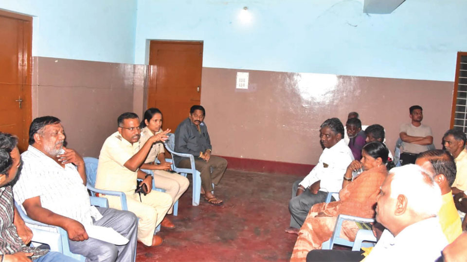 Menace of anti-social elements at Sunnadakeri