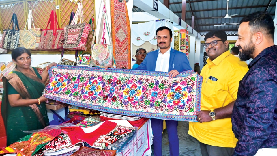 Gandhi Shilp Bazaar begins at JSS Mysore Urban Haat
