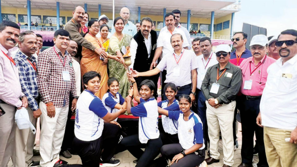 Three-day State-level Women’s Athletic Meet begins in city