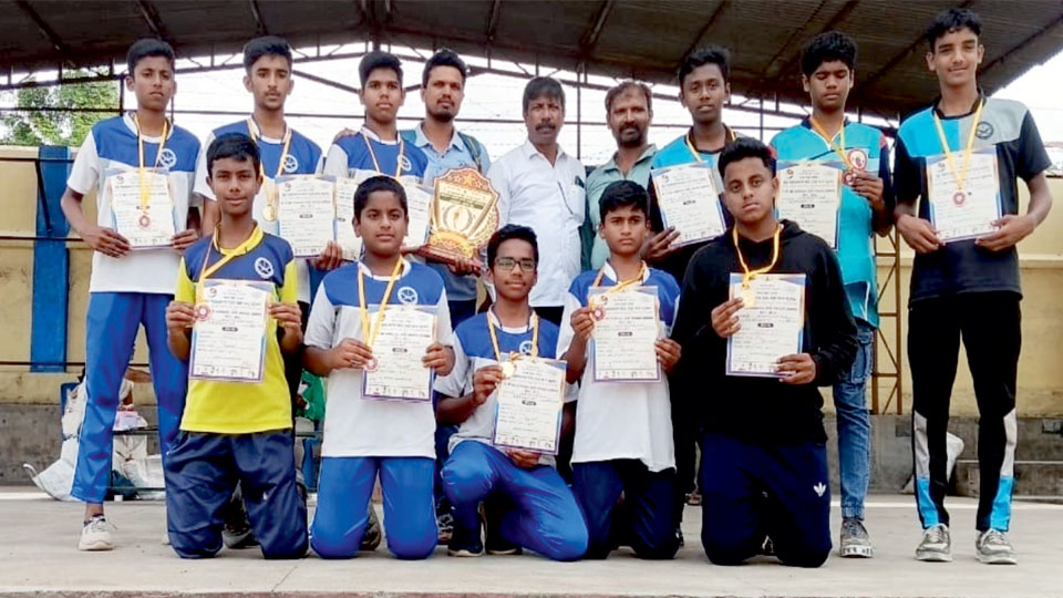 Winners in Throwball Tournament