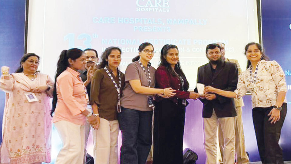 Team Aadithya Adhikari Hospital bags Best Poster Presentation Award