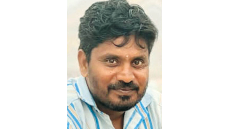 Man attacked with daggers dies; wife orchestrates attack