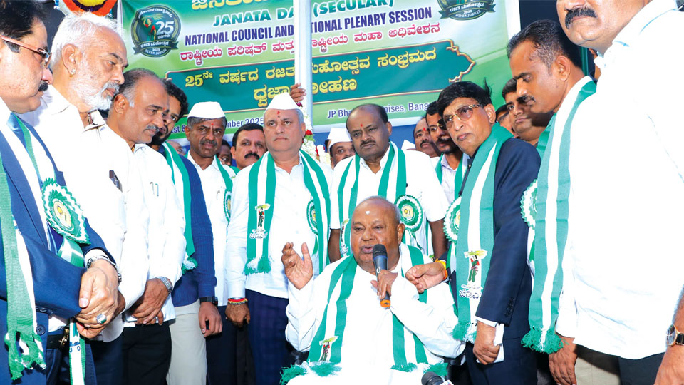 Union Minister HDK to continue as State JD(S) President